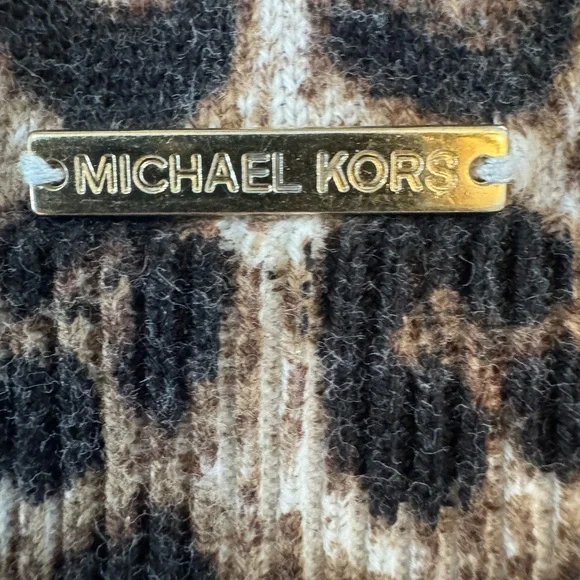 Michael Kors Women’s V-Neck Leopard Print Lightweight Sweater Size Small - Picture 3 of 14